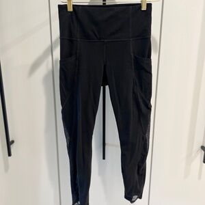 sz 4 Lululemon Mesh Insert 25" Legging